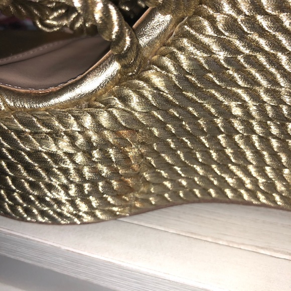 Kurt Geiger Gold Wedge Sandals - Picture 9 of 11